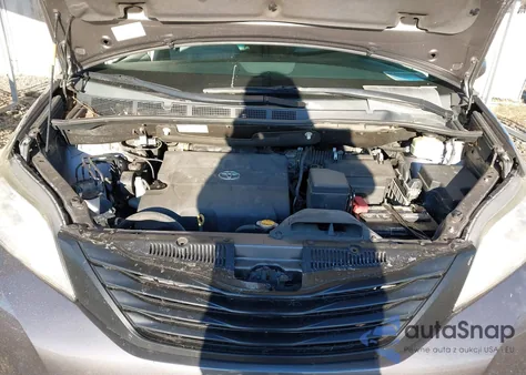 2015 Toyota Sienna L 7 Passenger from USA, damaged, VIN 5TDZK3DC9FS656369